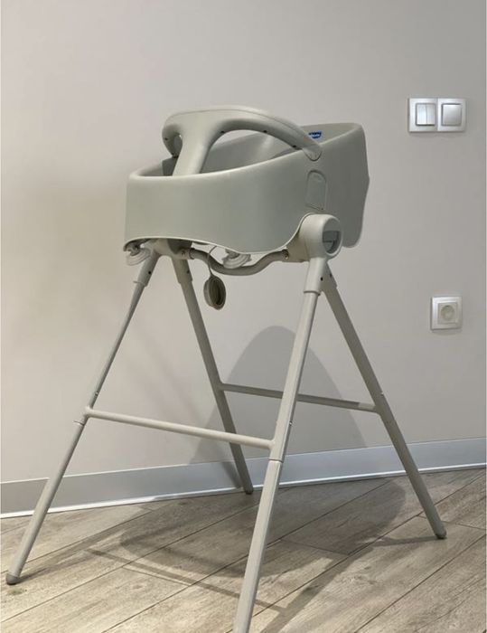 Годувальне крісло