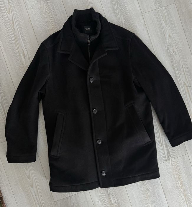 Чоловіче пальто Hugo Boss оригінал. Розмір 50 (L)