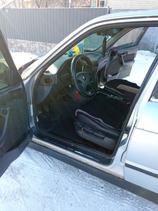 Продаю бмв є 34 2.8 газ бензин