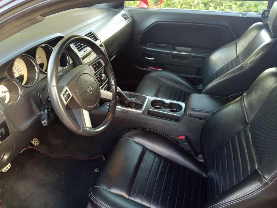 DODGE Challenger R/T silnik 5,7 V8 HEMI manual ZAMIANA