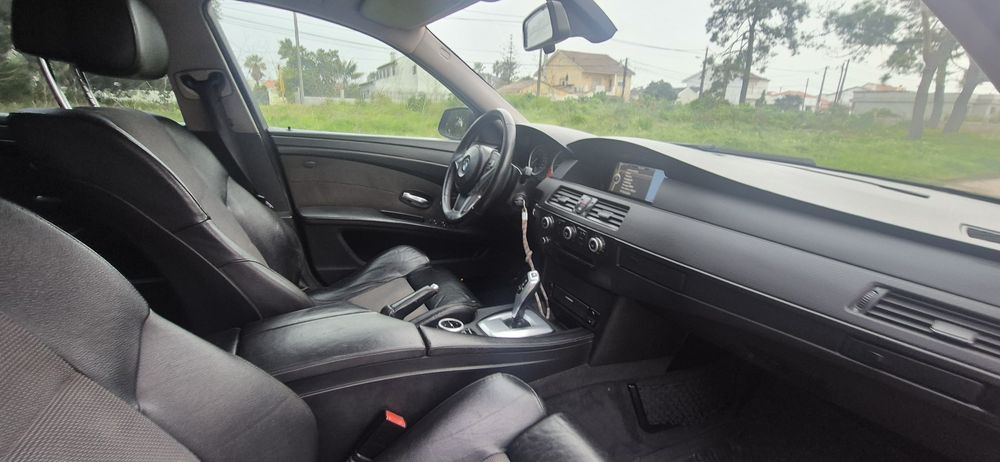 BMW 525d Touring 3.0 AUTOMÁTICA de 2010