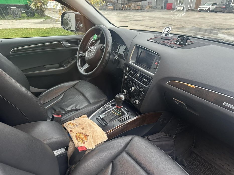 Продаж авто Audi Q5