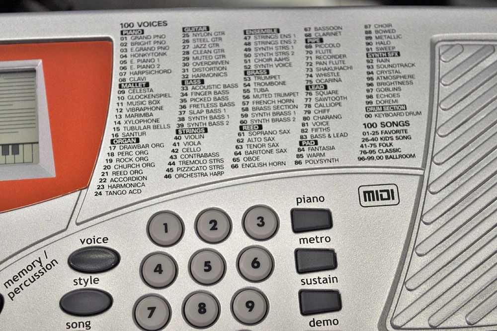 Музыкальный синтезатор Medeli MC-37A с MIDI клавиатурой