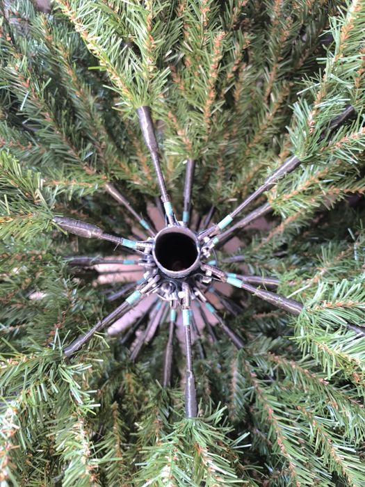 Продам ялинку 2,2 м