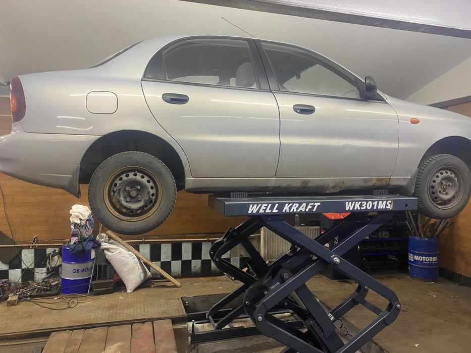 Подъемник ножничный 3-3.5т Well Kraft 301MS/305MS( встраиваемый ). ТОП