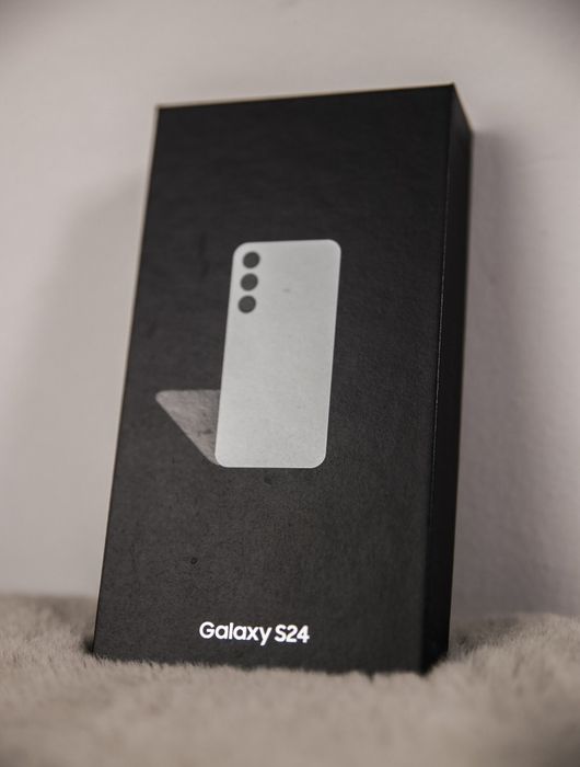 Samsung Galaxy S24 – Marble Gray, 8 GB RAM / 128 GB ROM, nowy