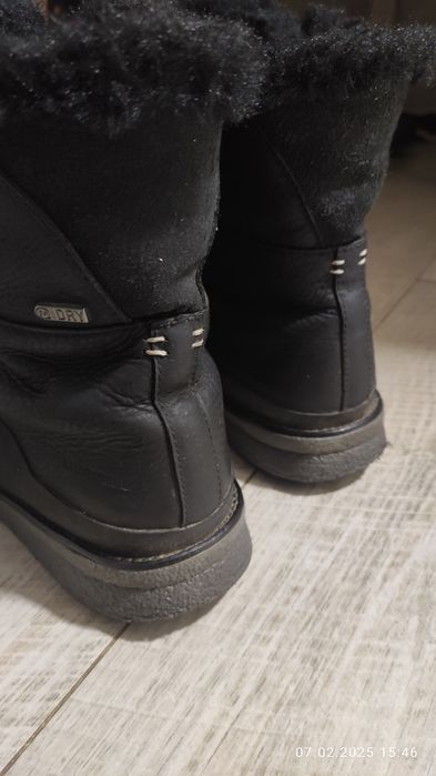 Чобітки жіночі Merrell ( оригінал ) натуральна шкіра.  Зараз у Львові.