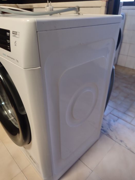 Máquina de lavar roupa Whirlpool