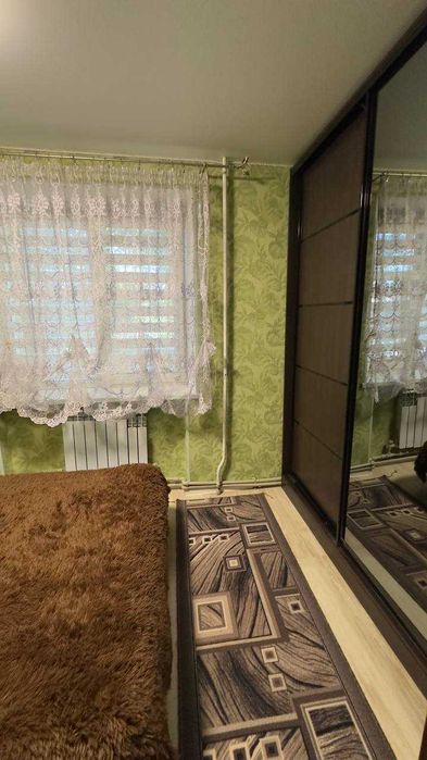 Продаётся 3-ком квартира с автономным отоплением +2 гаража, р-н ЖД