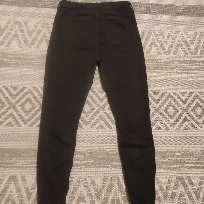 Spodnie River Island