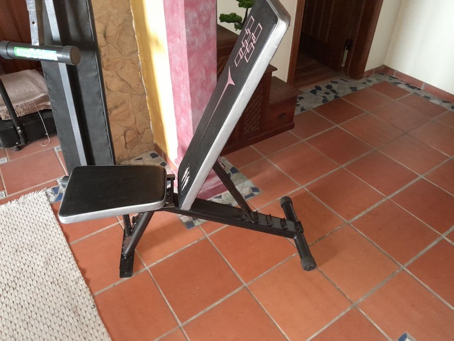 2 Bancos de musculação