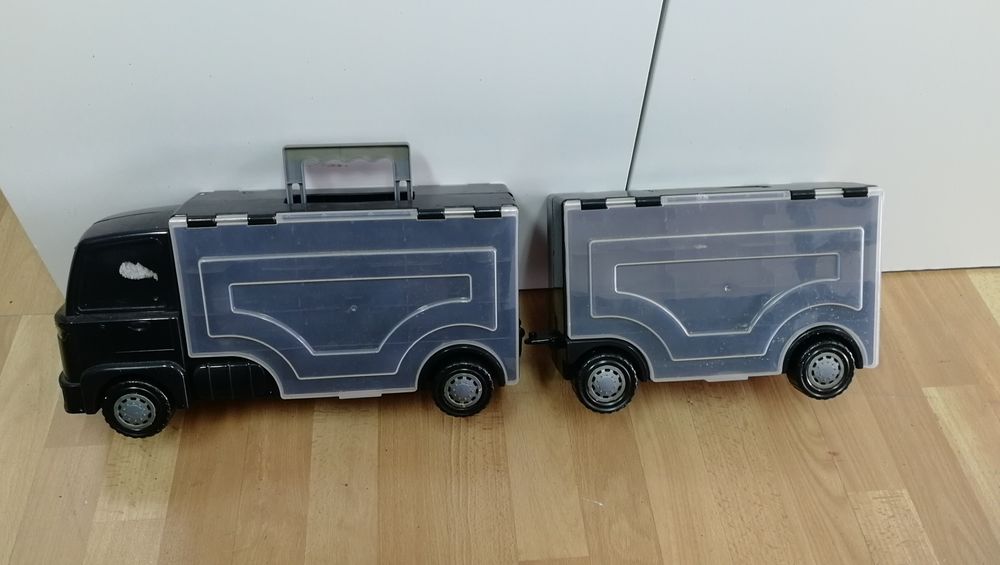 Porta carrinhos em bom estado (brinquedo)