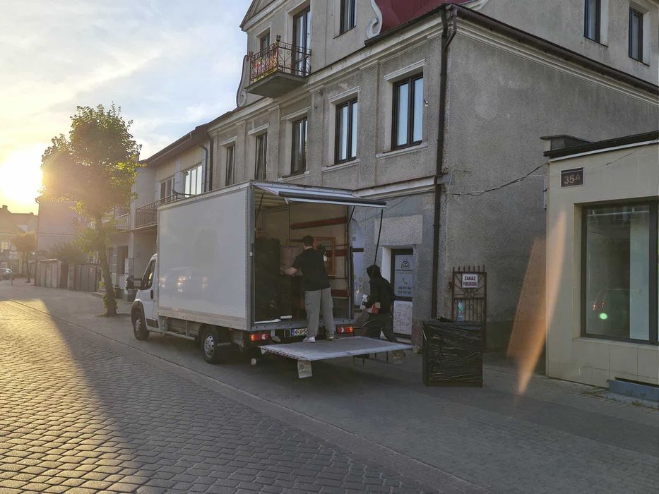 Przeprowadzki Ostrołęka  I Wnoszenie i montaż mebli I Transport