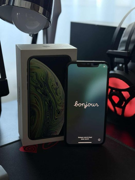 Iphone Xs 64Gb + cały komplet Stan jak nowy
