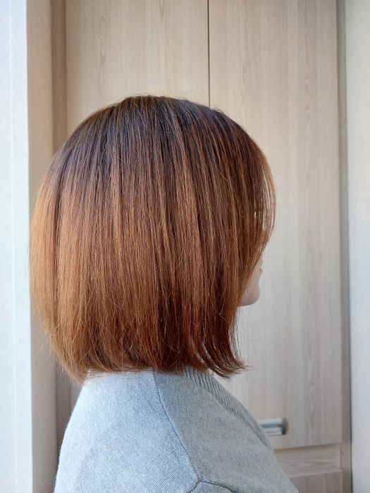 Перука натуральна каре подовжене