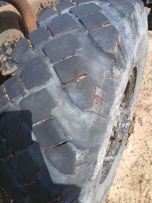 Шини колеса зіл 131