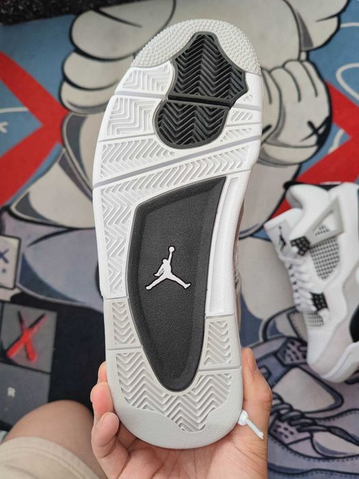 Jordan_4_Retro_R. 38