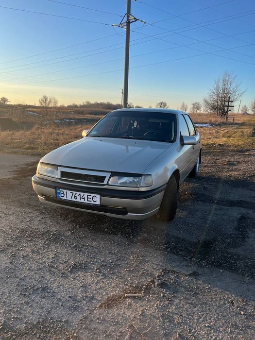 Продам Опель Вектра А 1,6 на повному ходу