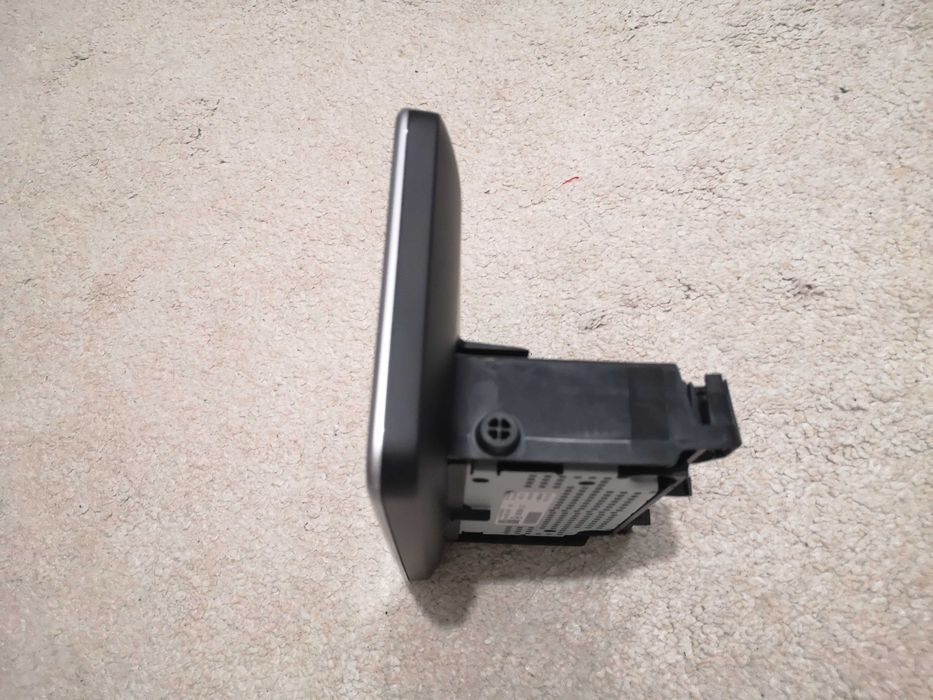 Display Ecrã Original Mercedes-Benz Classe C W205 7''