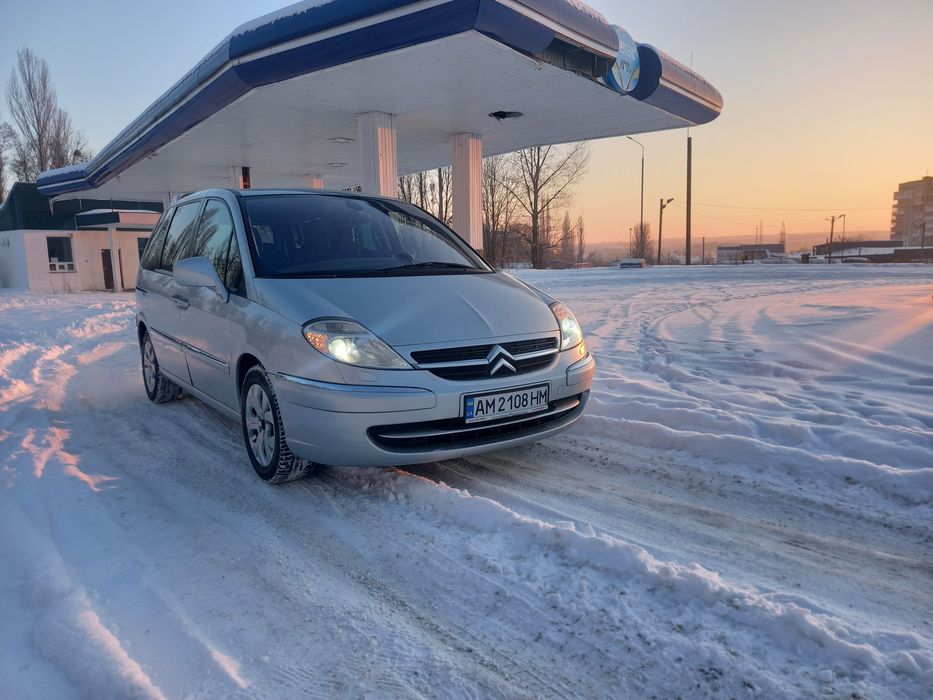 Продам Citroen C8