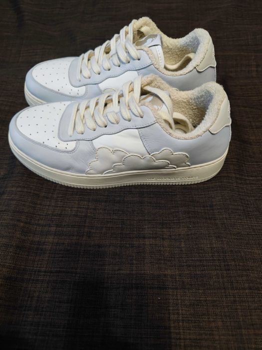 Женские Итальянские кожаные кроссовки THE WORLD IS YOURS 01(39р.25см.)