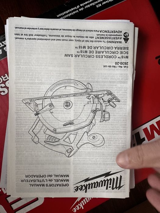 Шуруповерт Milwaukee