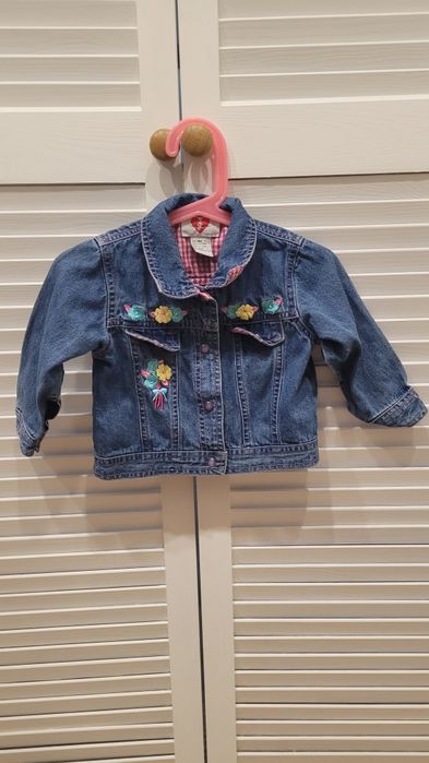 Jeansowa kurteczka z kwiatami 74