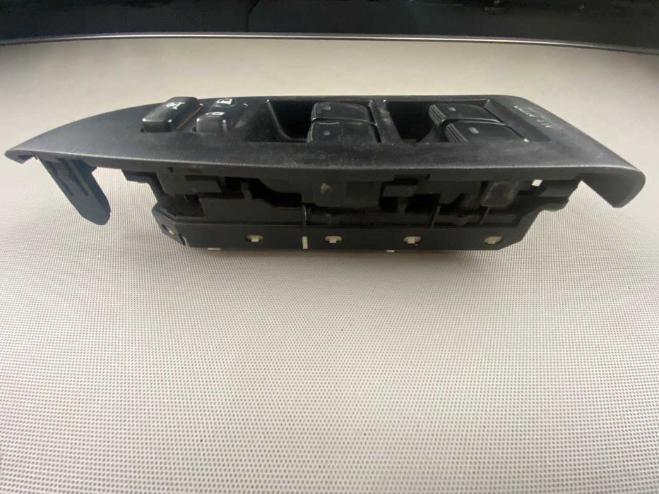 Блок модуль управління склопідйомниками Toyota Prius 1.8 XW30 09-15 Бу