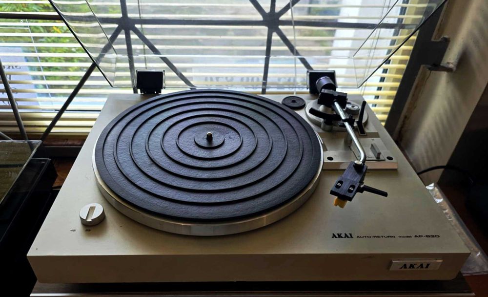Gramofon japoński AKAI AP-B20 super stan