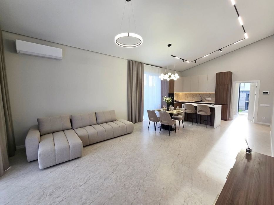 Одноповерховий будинок в КМ 141 м2 з газом новий ремонт с. Ходосівка