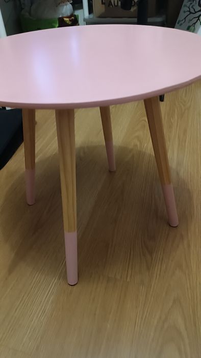 Mesa pequena em muito bom estado