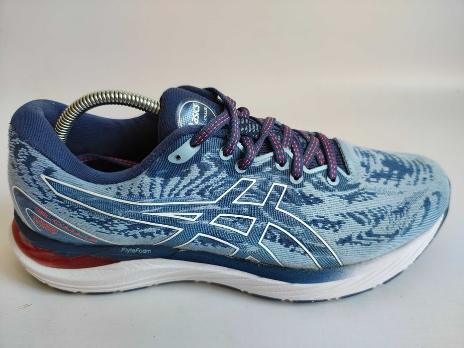 - Asics Gel Cumulus 23 - Buty do biegania r. 41,5