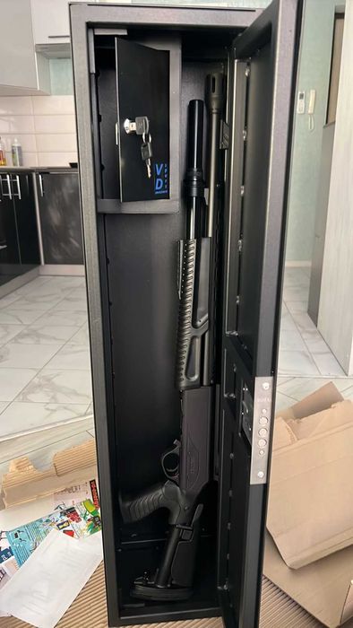 збройовий сейф 100*25*20см під АК з полками,тейзером з сертифікат
