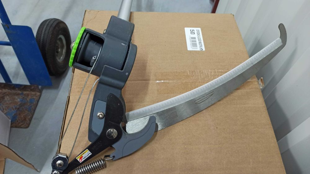 Tesoura para poda extensível com serrote até 2,60m