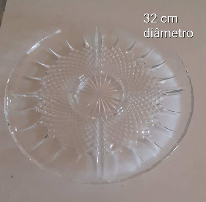 Prato em vidro de aperitivos