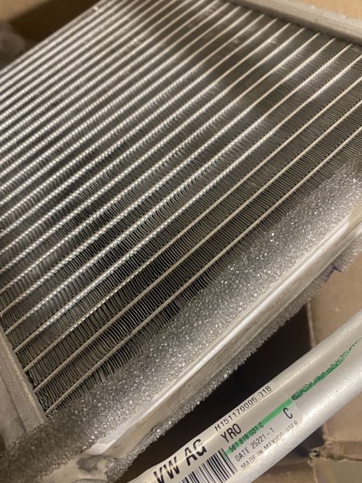 Новий! Радіатор пічки (печки) оригінал 561819031 С (А/В) Passat USA