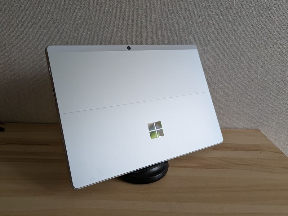 surface pro x - купить планшет и электронную книгу - Цена на OLX.ua