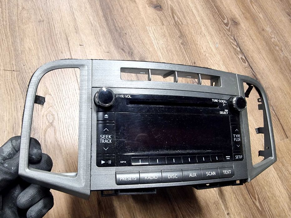 Магнитола Тойота венза штатна Toyota Venza