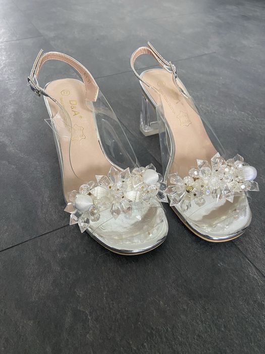 Buty na obcasie jak dla ksiezniczki