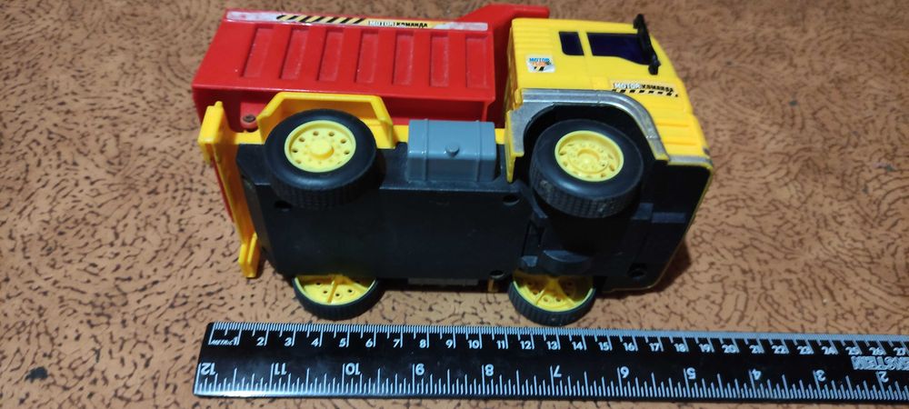 Грузовик- самосвал