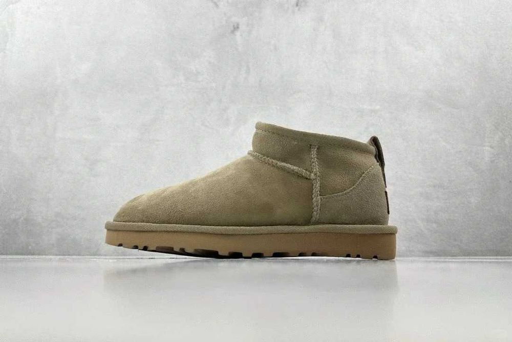 UGG Classic Ultra mini R.36