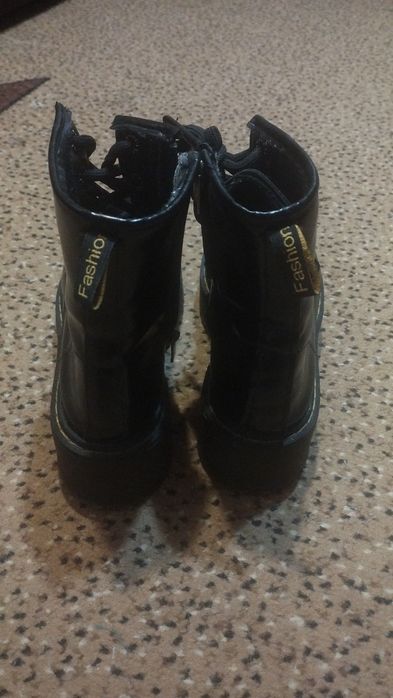 Жіночі ботинки мартінси 37 розмір