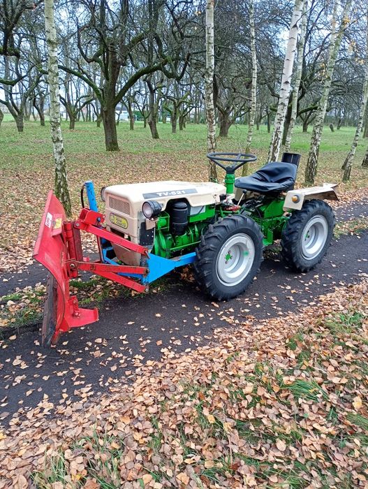 Ciągnik ogrodniczy ciagniczek tv521  traktorek TV521 spych do śniegu