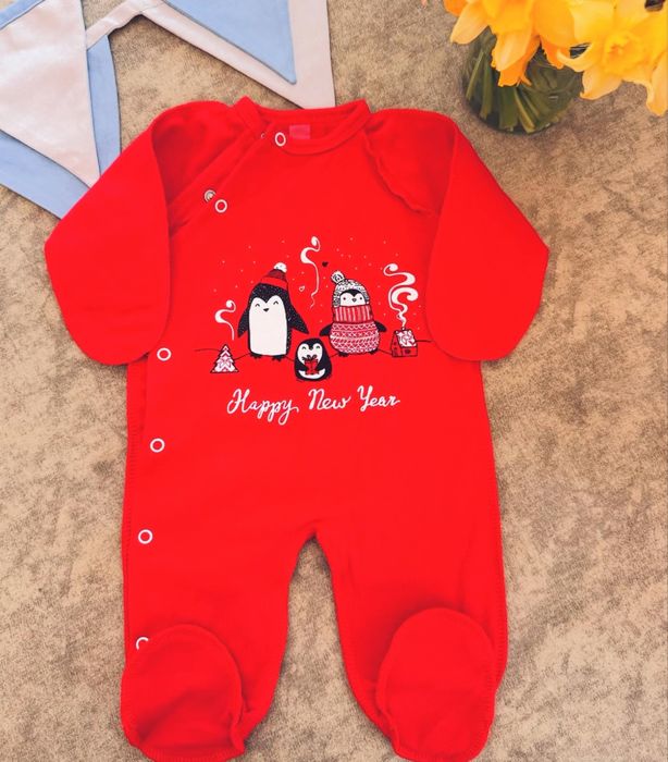 Шапка чоловічок новорічний бодік62-68носочки подушка соски пустушка