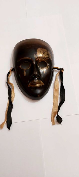 Máscaras de Decoração Preto e Dourado Mardi Gras