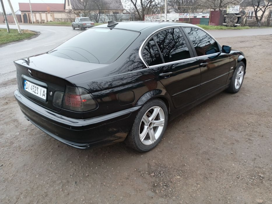 Продам БМВ в полном порядке