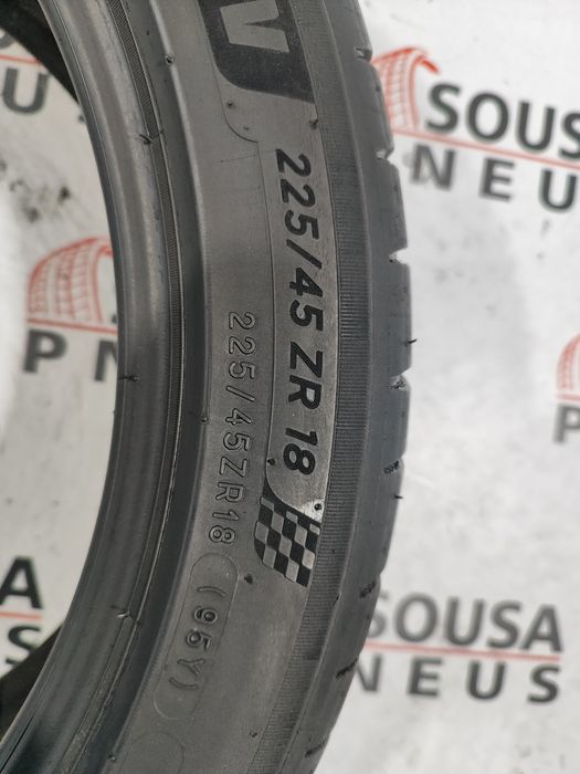 2 pneus semi novos 225/45R18 Michelin - Oferta dos Portes