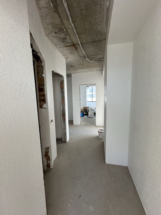 Продам в центрі Sky center 3 км площа 100м2