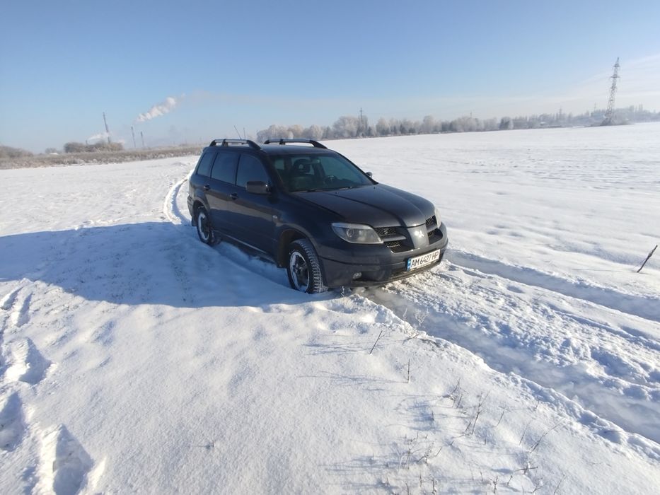 Авто на повному ходу.двигун масло не бере.їде добре.акп після заміни теж без питання.резина зима.повний привід працює.любе оформлення