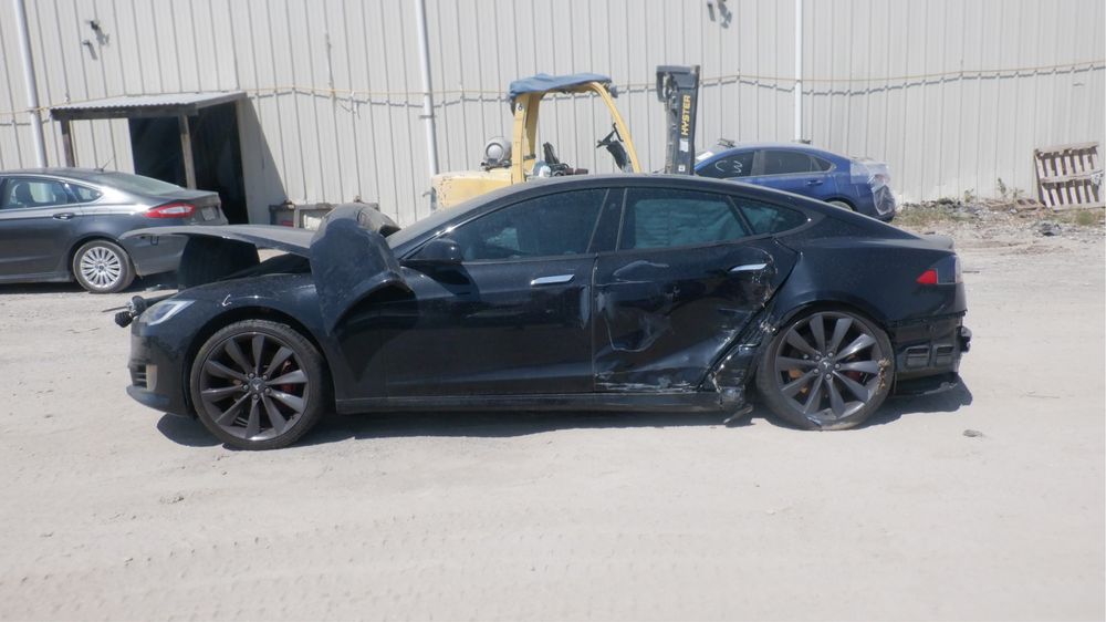 Автошрот Разборка Запчасти Tesla Model S 2017г.